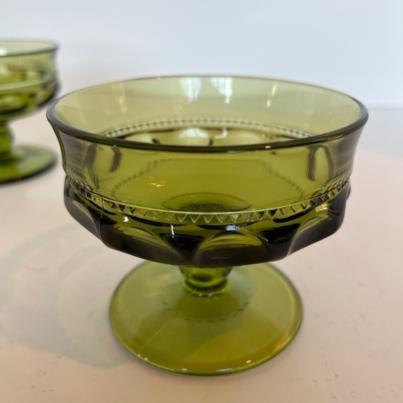 Indiana Glass Kings Crown Thumbprint Design Footed Sherbet Dishes - Picture 6 of 10